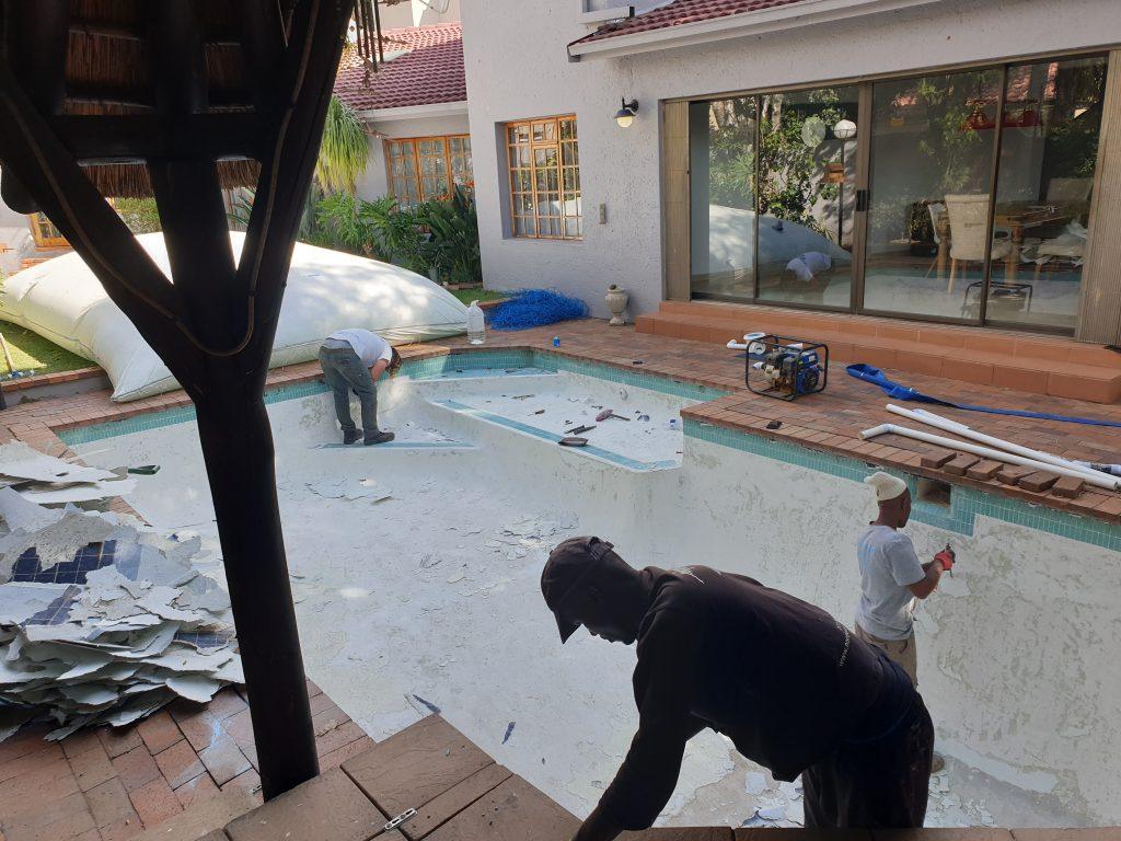 swimming pool swimming