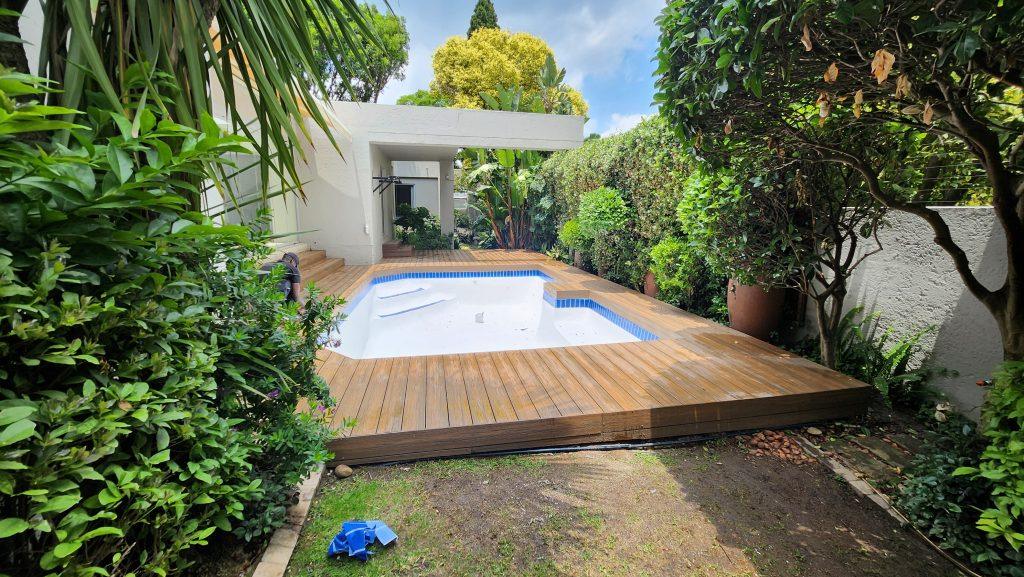 Pool Building 20251112 113802