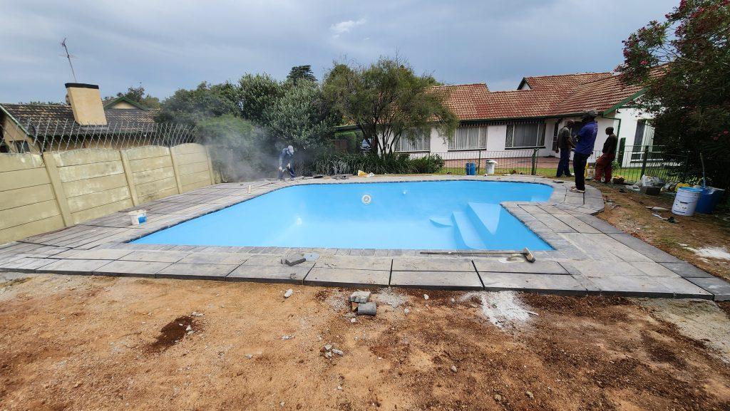 POOL BUILDER PARKTOWN