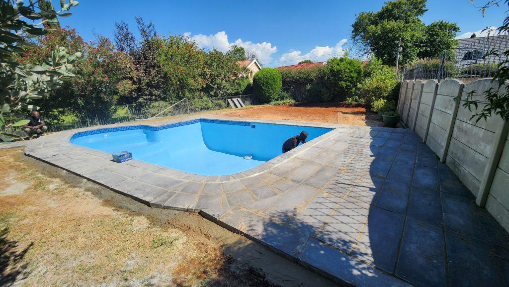 pool builder morningside