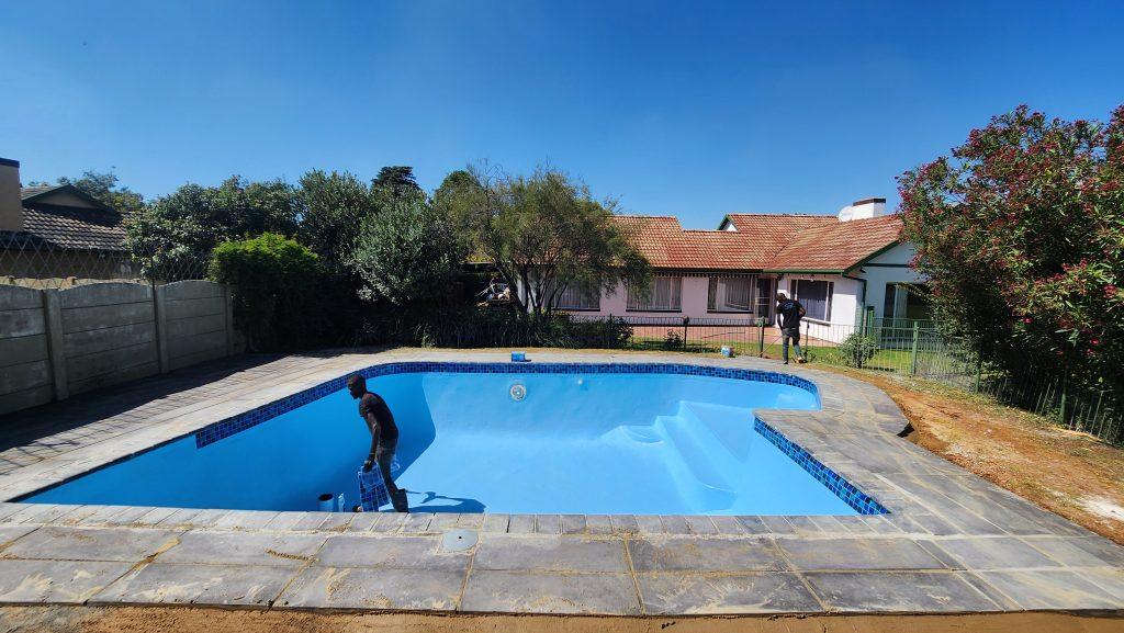 pool builder morningside