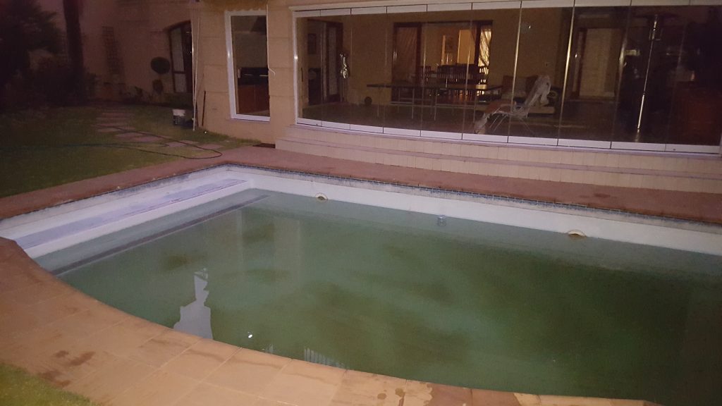 Sandton pool relining